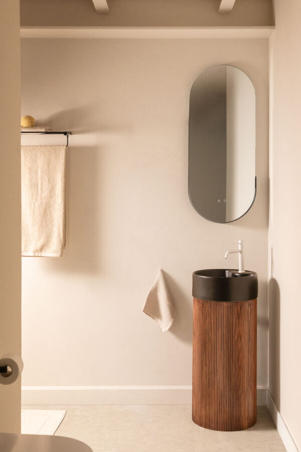 Lavabo con Mueble de Pie en Madera y Cerámica MAUDE.ONE