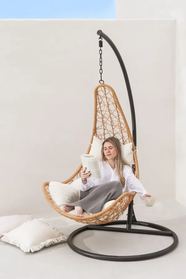 Sillón Colgante de Jardín en Ratán PE con Cojín Solanya